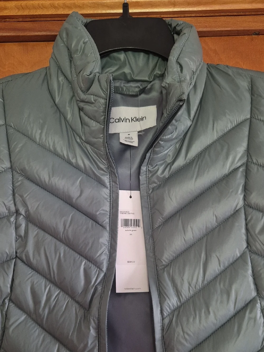Calvin Klein Women's Autumn Green Quilted Puffer Vest, size M - Picture 4 of 13